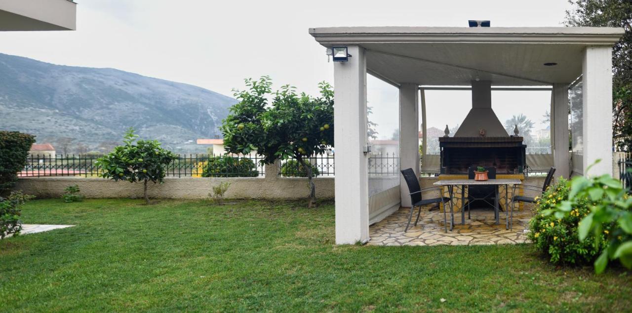 Διαμέρισμα Μεντησ İgumeniça Dış mekan fotoğraf